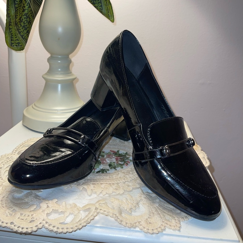 The Limited Shiny Black Women's Loafer Heels Size 9.5